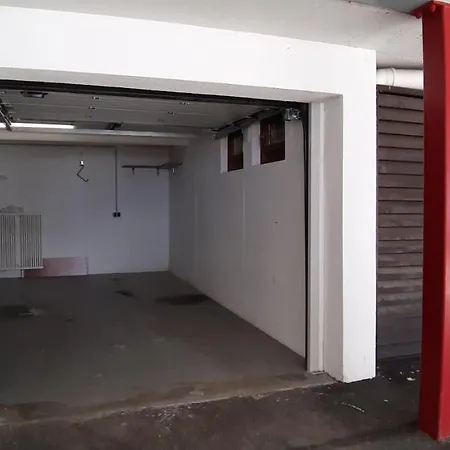 Jodler - In With Garage * Bad Kleinkirchheim